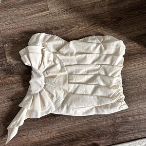 Express Cream Textured Zip-Up Top, Open décolletage